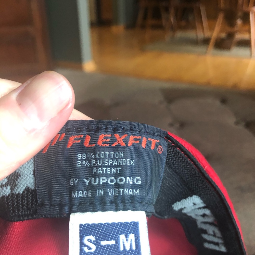 Men’s cap - Picture 4 of 4